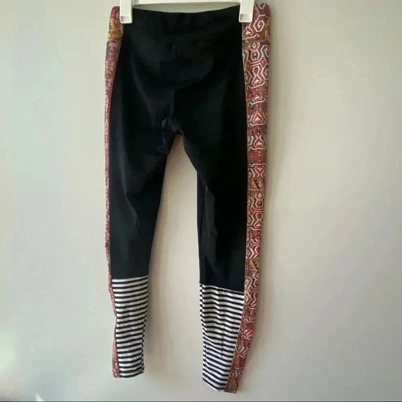 onzie leggings size M/L - Picture 2 of 6